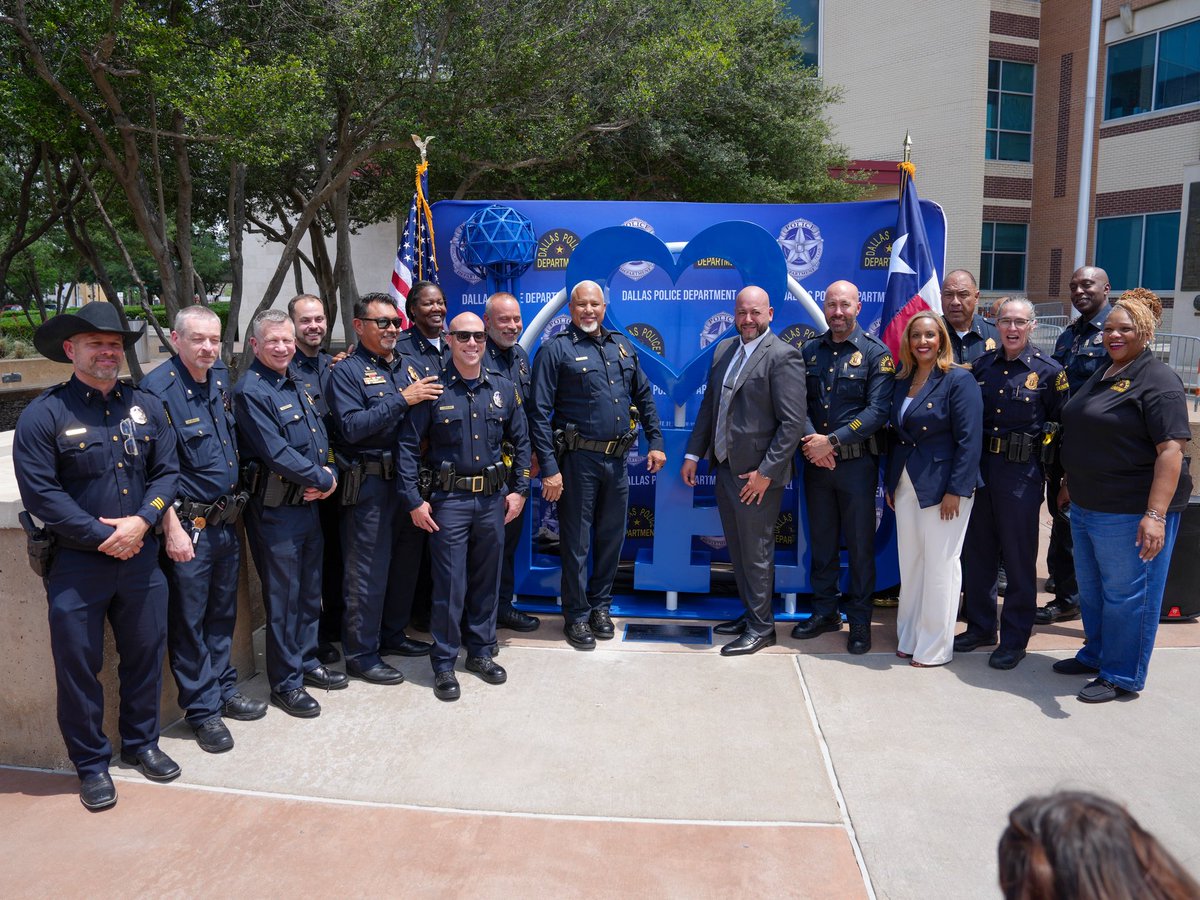 Dallas Police Dept tweet media