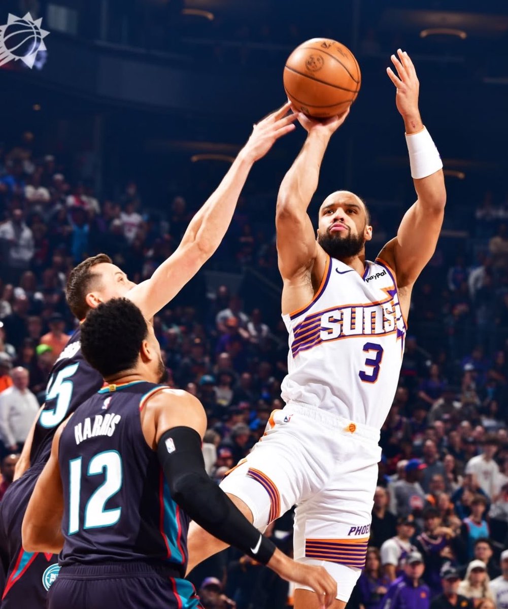 TheHoopCentral's tweet image. Dillon Brooks last two games:

33 PTS — 11/21 FGM — 4/9 3PM
30 PTS — 12/23 FGM — 5/9 3PM

Giving it his all. ✊