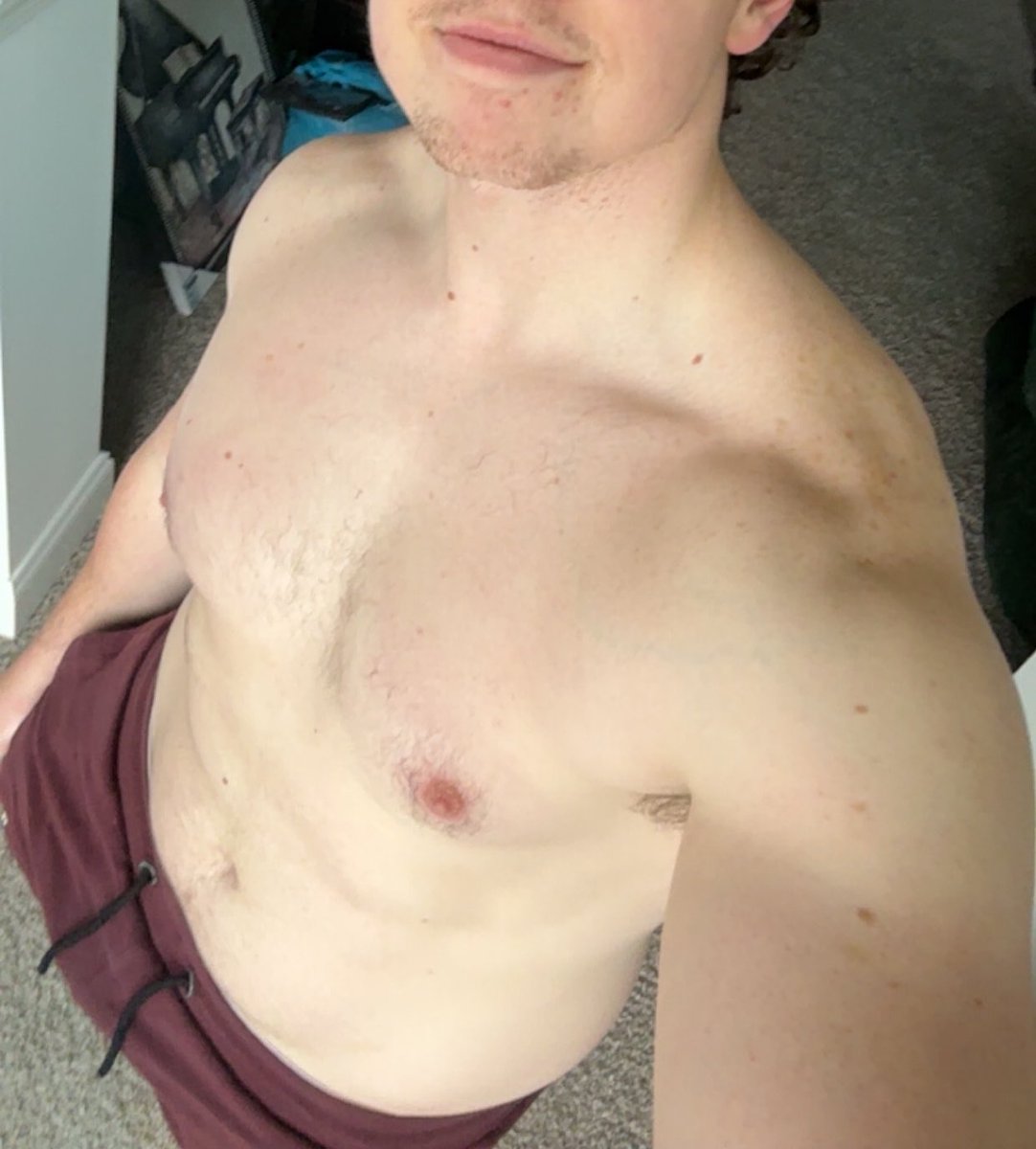 MuscleBoi24's tweet image. Cum lick the sweat off me after my workout 

#gay #muscle