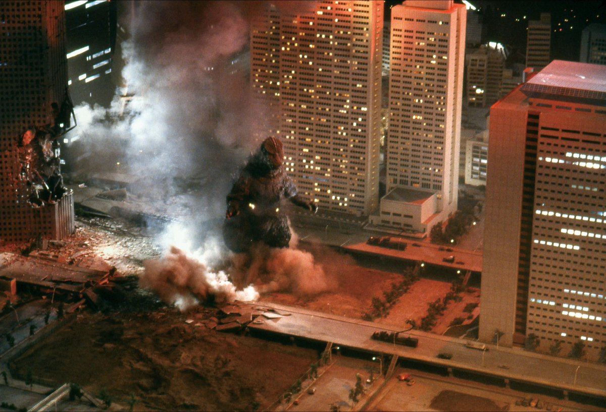4k_Kaijueiga tweet picture