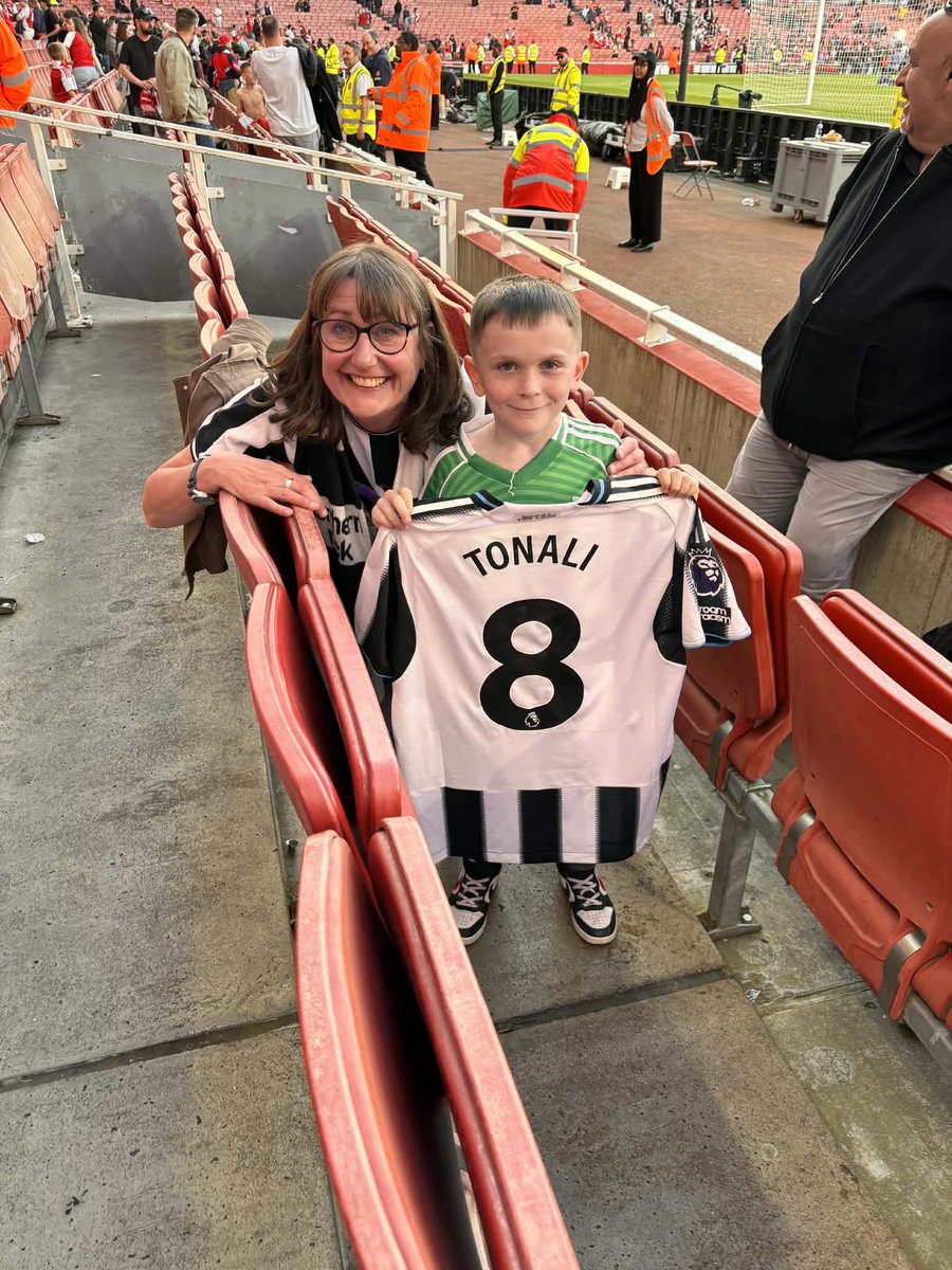 SedgefieldMags's tweet photo. Arsenal away #nufc #sedgefieldmags  #hwtl https://t.co/J5tHHbMoxR