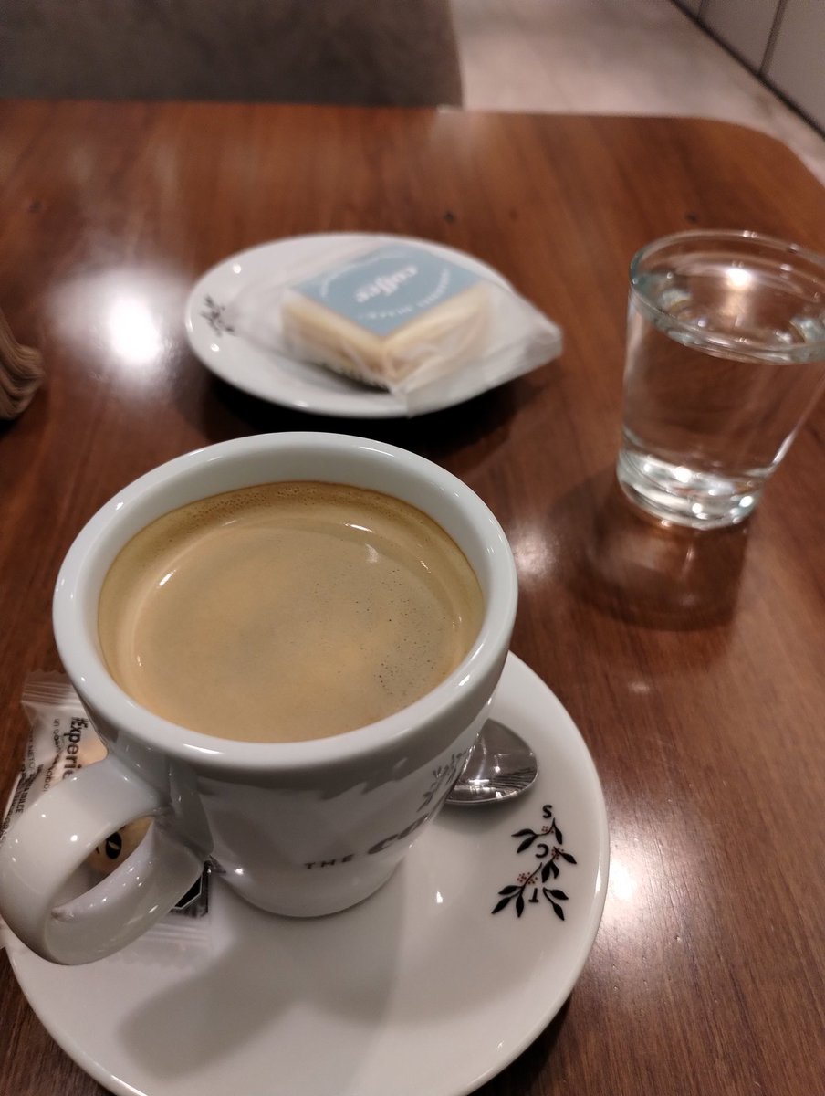 Danny_sh0878's tweet image. No falta en un Sábado a la tarde/noche. #CoffeeLovers