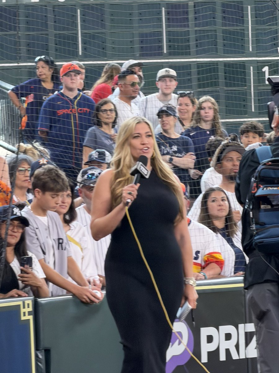 TJPalese's tweet image. Nice to see @M_Marakovits @YESNetwork in Houston! #RepBx