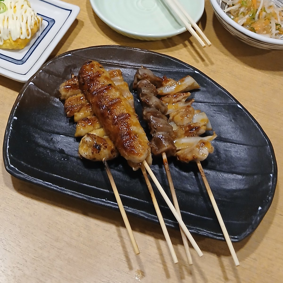 hirakobebunka's tweet photo. #近畿X交流会 13回目
今回は参加人数が少なくて少し寂しかったですが、その分たくさん話せたかな

4月例会『母』の感想とか、神戸文化ホールの移転問題について話し合ったりしました

二次会は駅ナカの新しいお店へ
チェーン店だったみたいですが、どて煮がおいしくて大満足
次回も楽しみ

#演劇鑑賞会 https://t.co/pW6huoVVBB