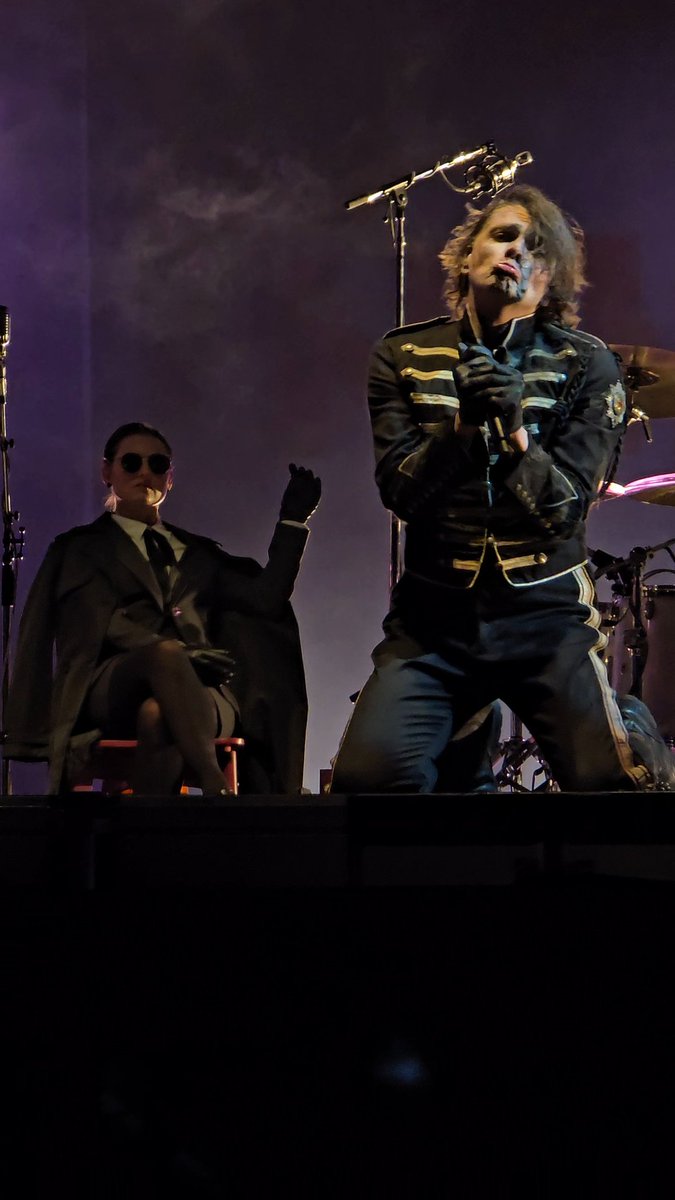 Mandy Schmidt tweet media