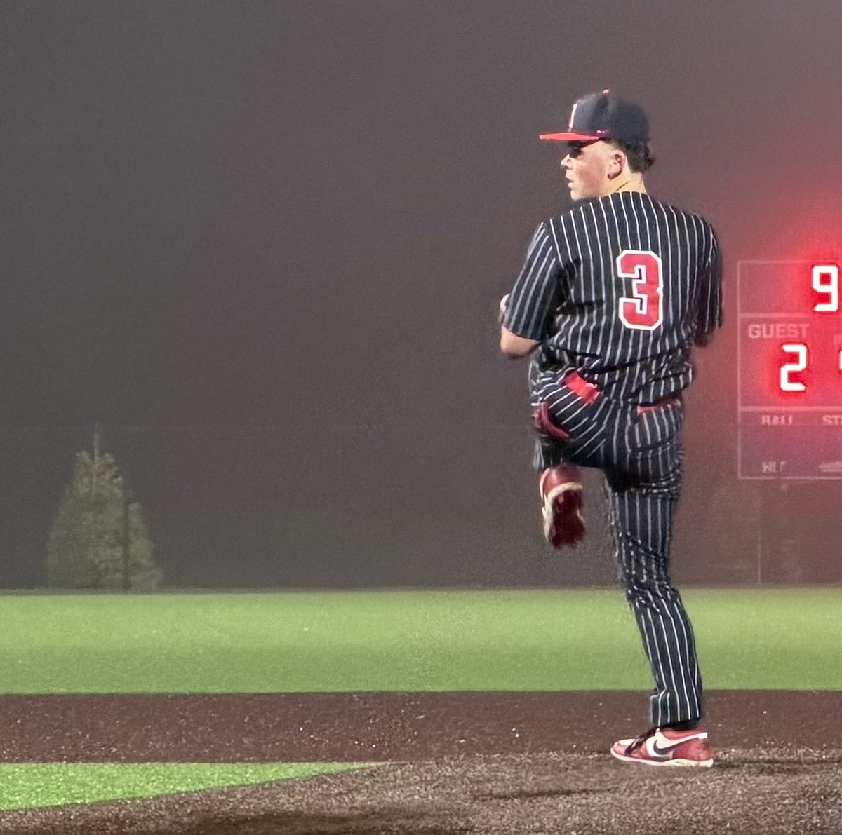 JaxLindauer's tweet image. Blessed for the opportunity to come in relief for and help secure the W yesterday 🙏 2 scoreless innings, 4 K’s, and 1 for 1 at the plate w/ a R — moments like these remind me why I love this game. On to the next one 🔒⚾️ #Blessed ✝️ #BallIsLife #GrindSeason #WorkEthic #NextLevel