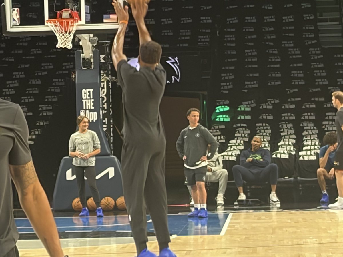 DWolfsonKSTP's tweet image. Among luminaries joining us at Target Center for Game 4 tonight: Hall of Famer and #MNTwins legend Joe Mauer and NY Giants RB Tyrone Tracy (brother Javon is WR for #Gophers). #Wolves #TakeRoot #Nuggets