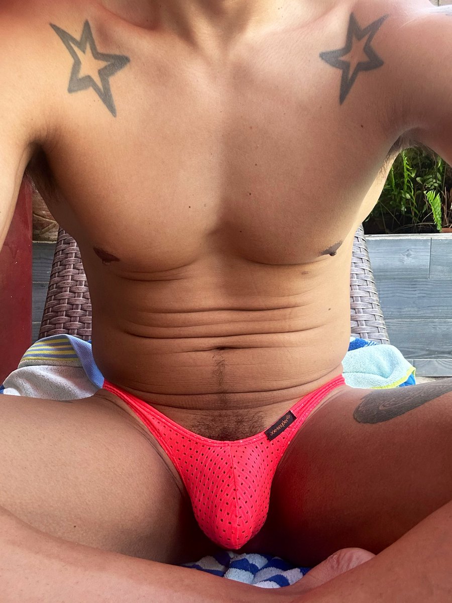 SpandexPapi's tweet photo. Pool or red room? #mensthong #thonger #bulto #bulge #spandex #thong #jockstrap https://t.co/ura9Io8960
