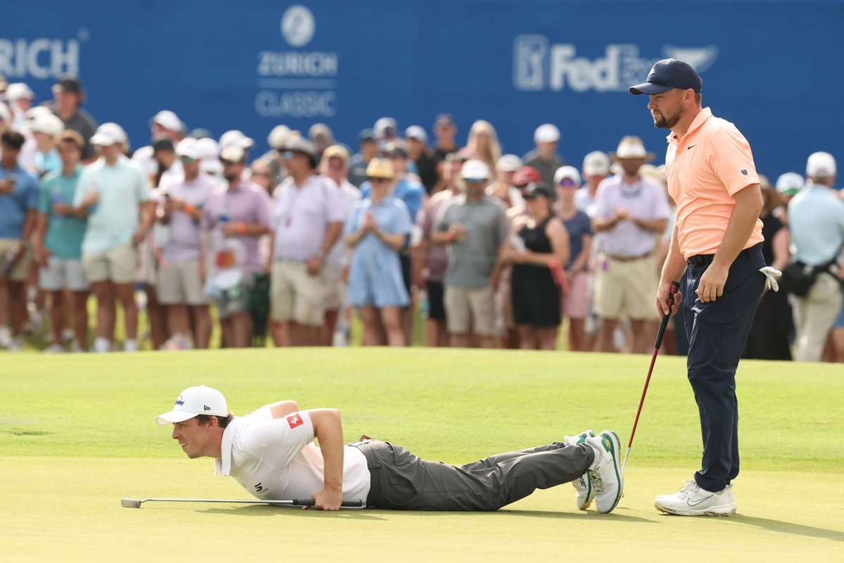 Fore Play tweet media