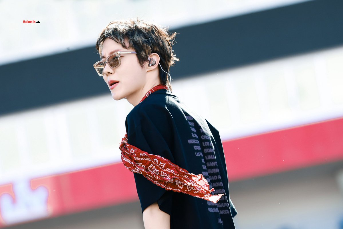 260425 ARIRANG TAMPA D1

#제이홉 #정호석 
#JHOPE #ジェイホープ <a href="/BTS_twt/">방탄소년단</a>