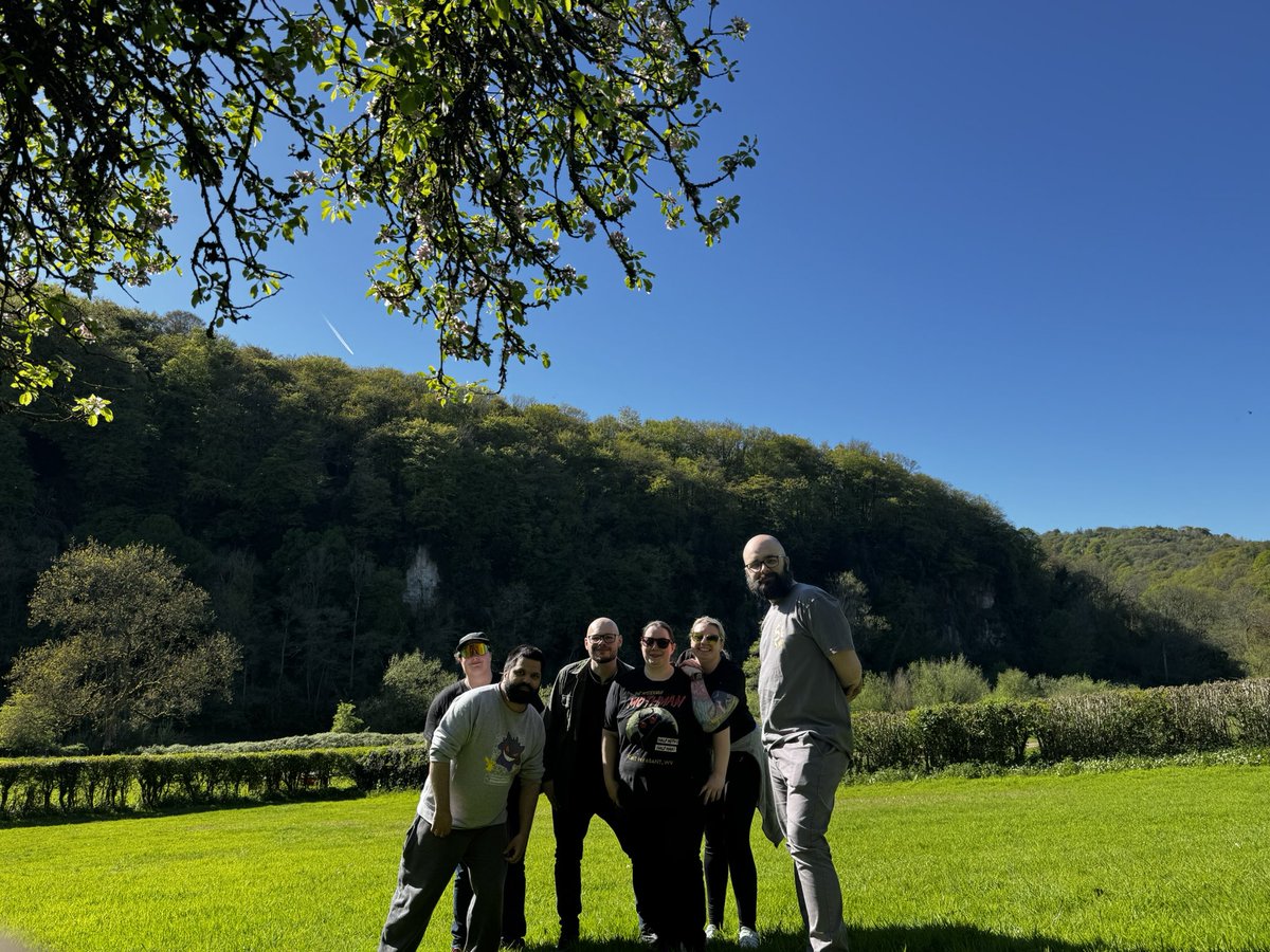 Some of our FC rented a cabin in the woods for <a href="/FF_XIV_EN/">FINAL FANTASY XIV</a> fanfest. Some of our picks. We’re having a blast!! Now we’re thinking of doing this again for JP fanfest :)