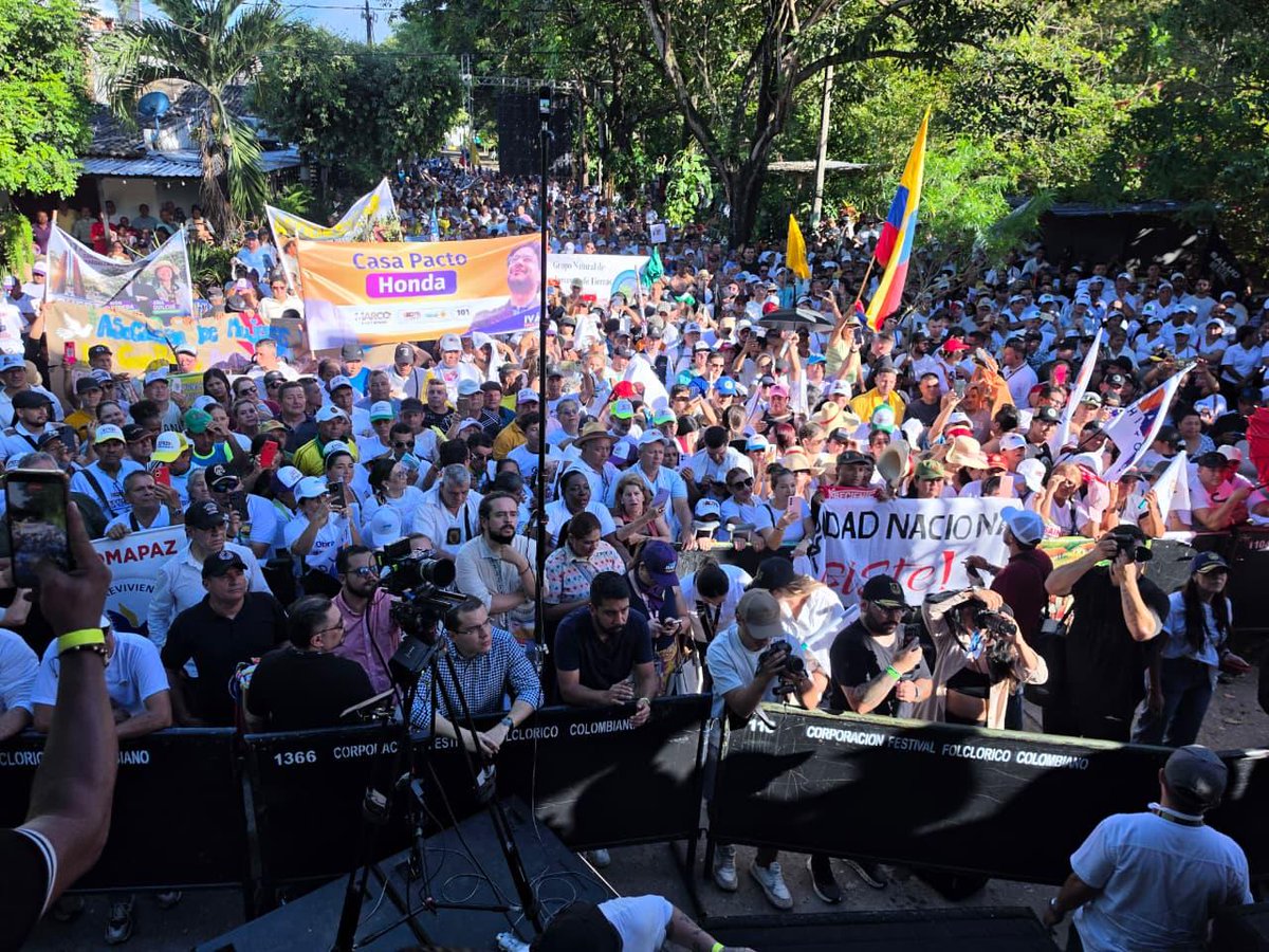 Pacto Histórico Colombia tweet media