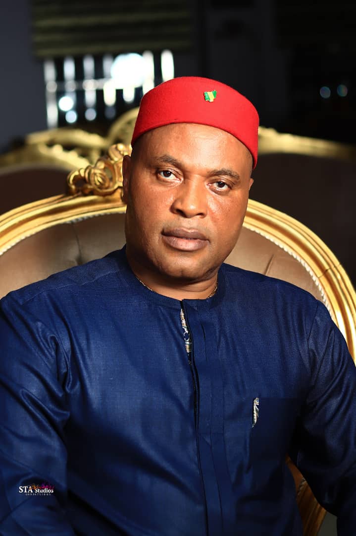 CUNWAKAMMA's tweet photo. There is no greater calling than to serve your fellow men." - Kofi Annan.
​In every generation, God blesses a people with a man whose heart is larger than his pocket. For the Ideato Nation, that man is Sir Victor O.N. Onyechere (Nnanku General). A living legend. 🧵👇 https://t.co/lF4PhxQVPV