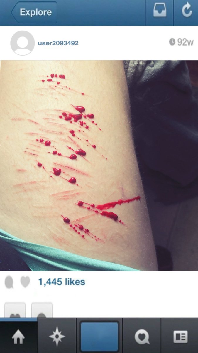 Ch4micalz's tweet photo. NOT REAL NOT REAL SFX MAKEUP!! #shtwt #shedtwt #slashtwt https://t.co/8rb595qI6O