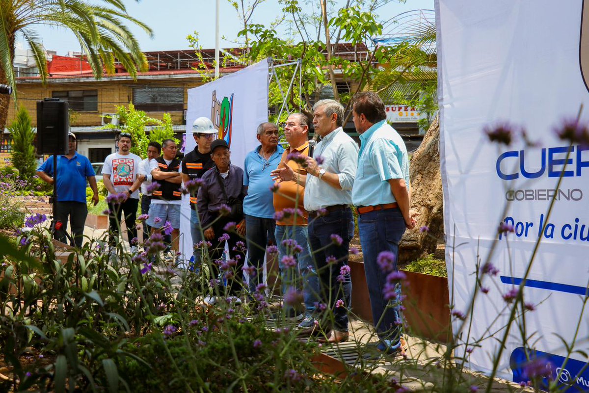 24_morelos's tweet image. RENUEVAN LA GLORIETA “LA LUNA”, AHORA CHAPULTEPEC

El municipio de @CuernavacaGob , encabezado por el alcalde @jluriosteguis, transformó la glorieta antes conocida como “#LaLuna” en la nueva glorieta de #Chapultepec, con una inversión superior a 5.3 millones de pesos.

El