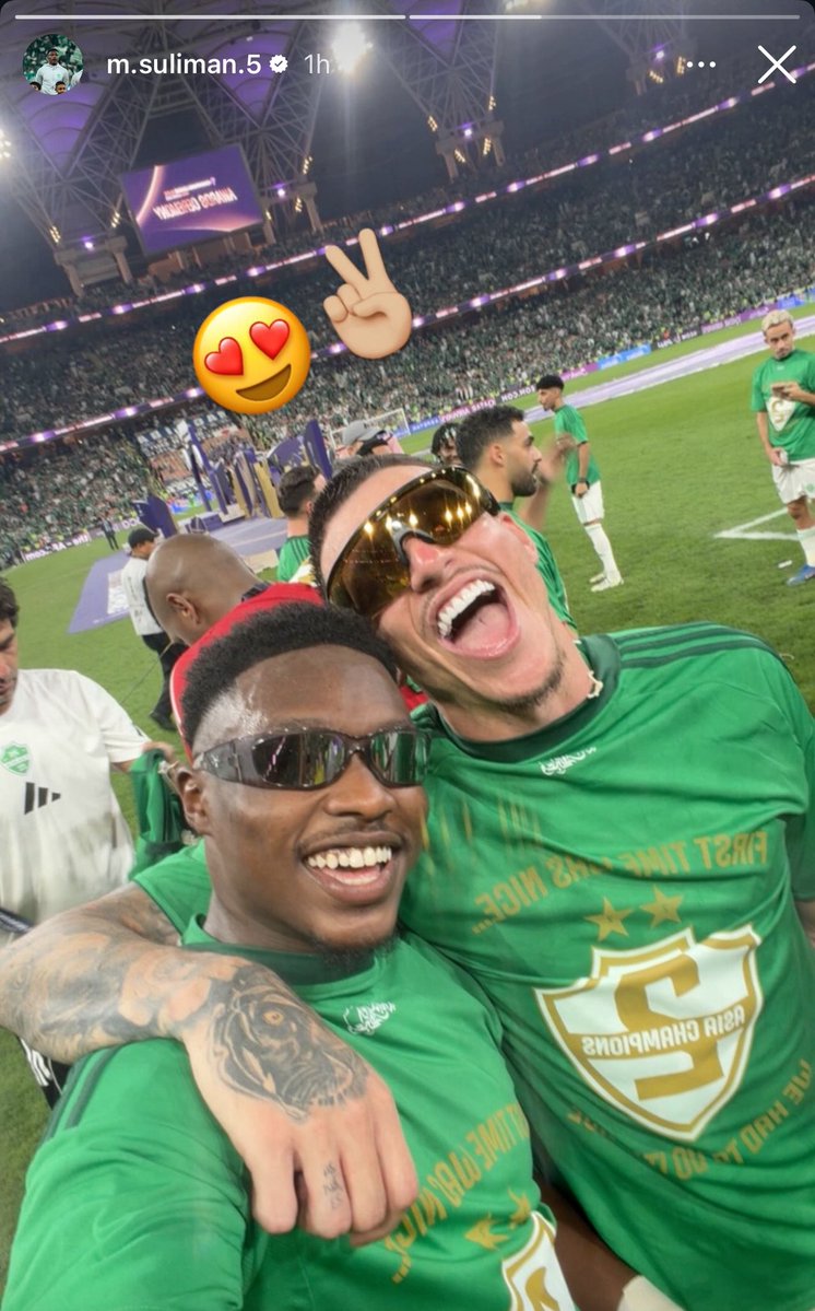 21 back2back💚 tweet media