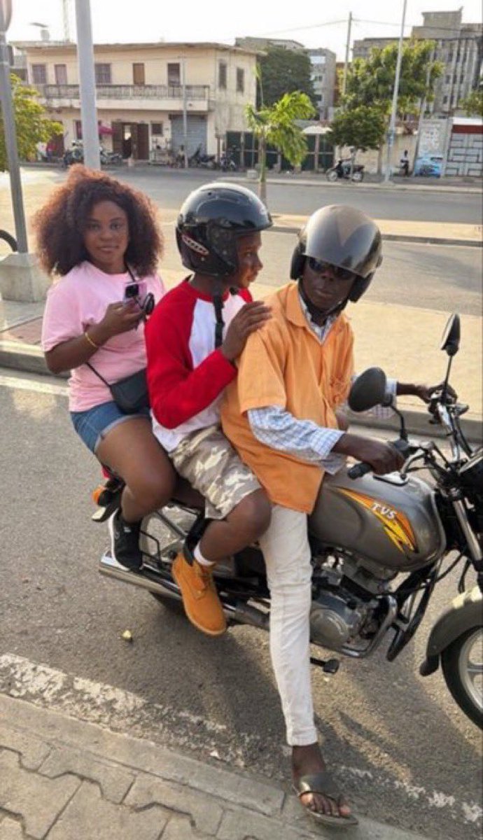 Francis™🪖 tweet media