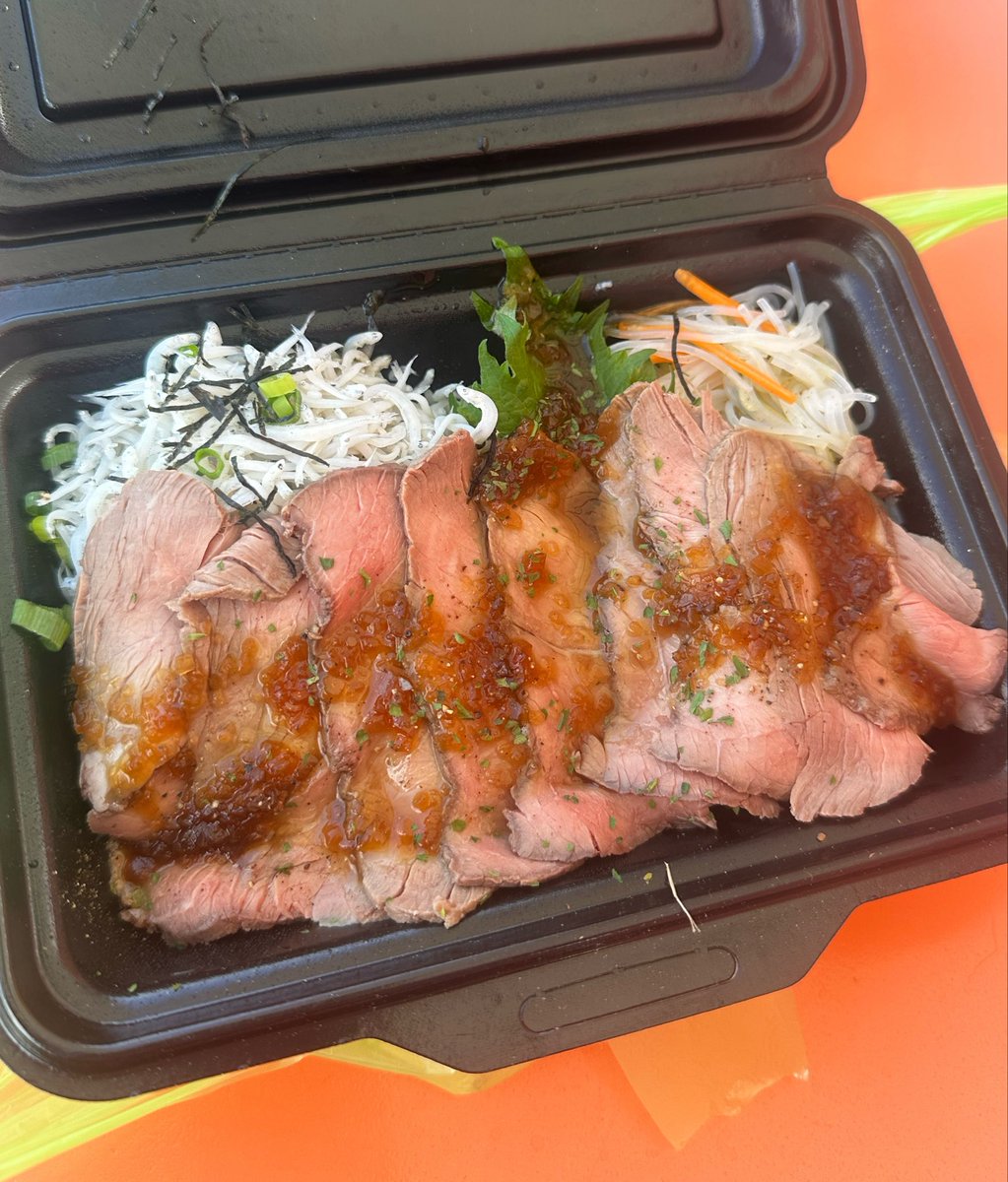 サンニーロク@ tweet media