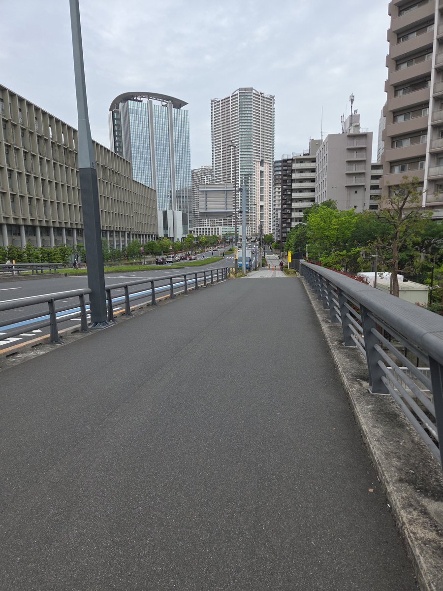 亜希 tweet media
