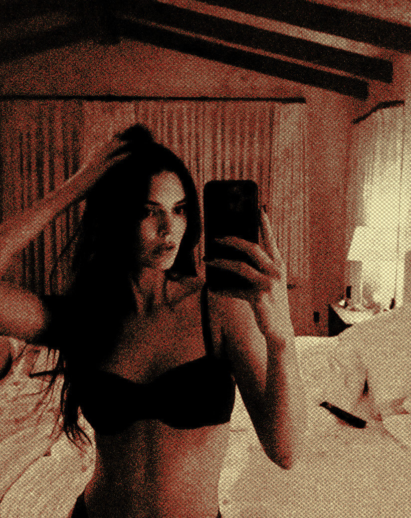 ᵗʰᵉ 𝓢p𝑜𝑖𝑙𝑒d 𝑜n𝑒 tweet media