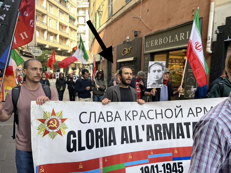 fabio_tab's tweet photo. Come se lo schifo di questa giornata, che avrebbe dovuto essere una festa, non fosse già abbastanza, qui a Genova, a sfilare gomito a gomito con Andrea Lucidi, ritroviamo Leonardo Sinigaglia @LeoSinigaglia1 , quello che augurava l’impiccagione agli oppositori del regime iraniano https://t.co/lnw4Xtsno6