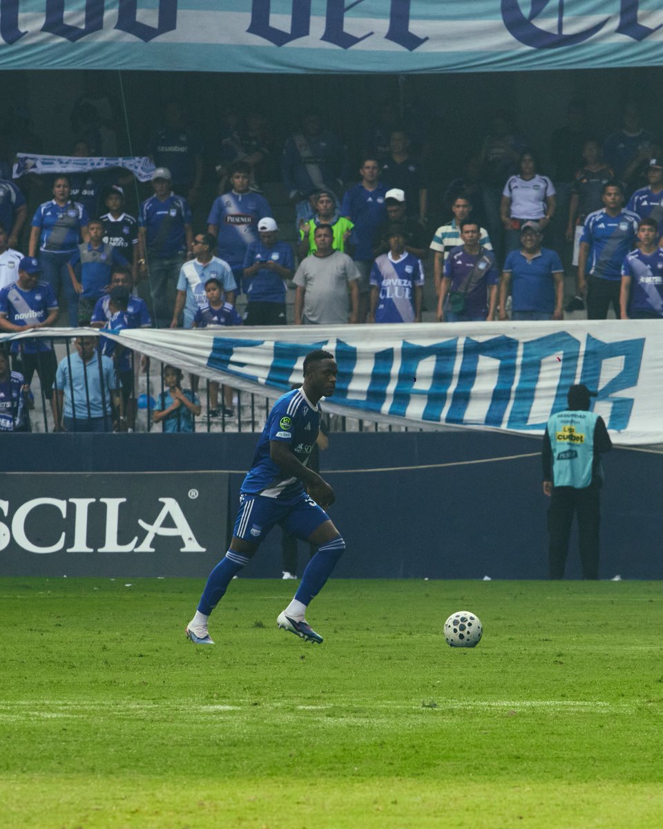 CSEmelec's tweet photo. ⌚️ 45’ | 1T
⚡Jugamos adicionales
#CSExLDU 0-0
#VolviendoASerEmelec #LigaEcuabet #MesDelEmelecismo https://t.co/x3AMMtdrj9
