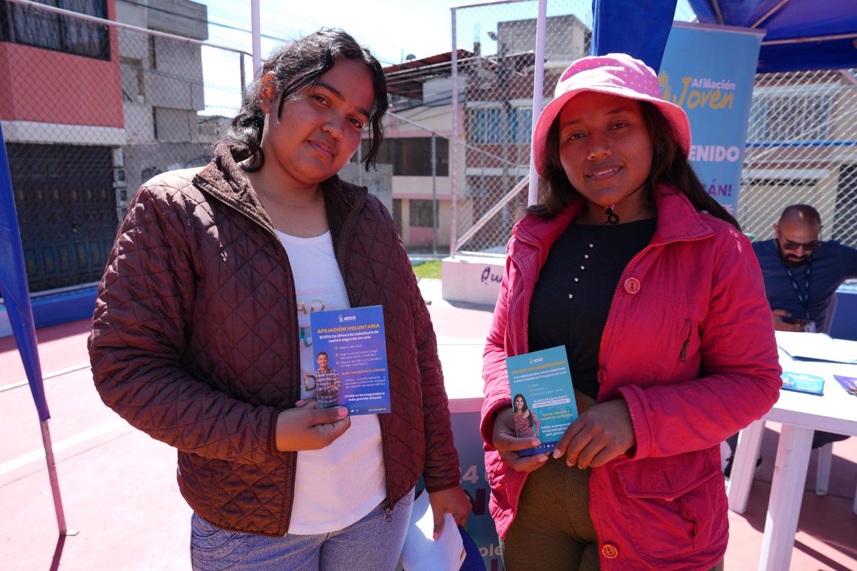 IESSPichincha's tweet photo. 💪🏻¡Acciones para fortalecer la salud y el bienestar de nuestra gente!
Hoy llegamos hasta el barrio La Delicia 📍con #BrigadasIntegrales en beneficio de quienes más lo necesitan✅
Toda la asesoría y atención de tramites del @IESSec al servicio de la ciudadanía❤️ https://t.co/AuFvrmhqwO