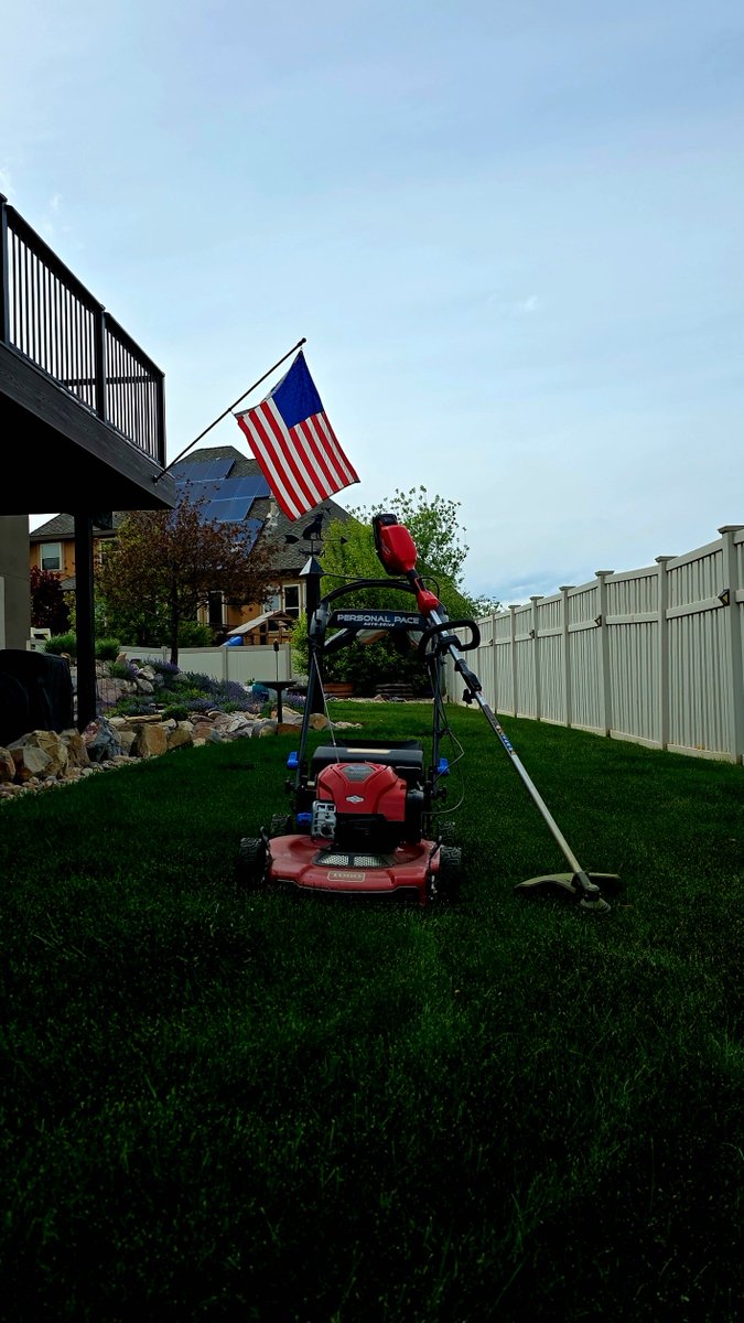 SmokeShowSanti's tweet image. Flag’s up, engine’s primed, and the yard’s about to get absolutely violated.

Time to touch grass… like a goddamn American. 🇺🇸🔥💪

#TouchGrass #MowTheLawn #AmericanMade #PatriotSeason