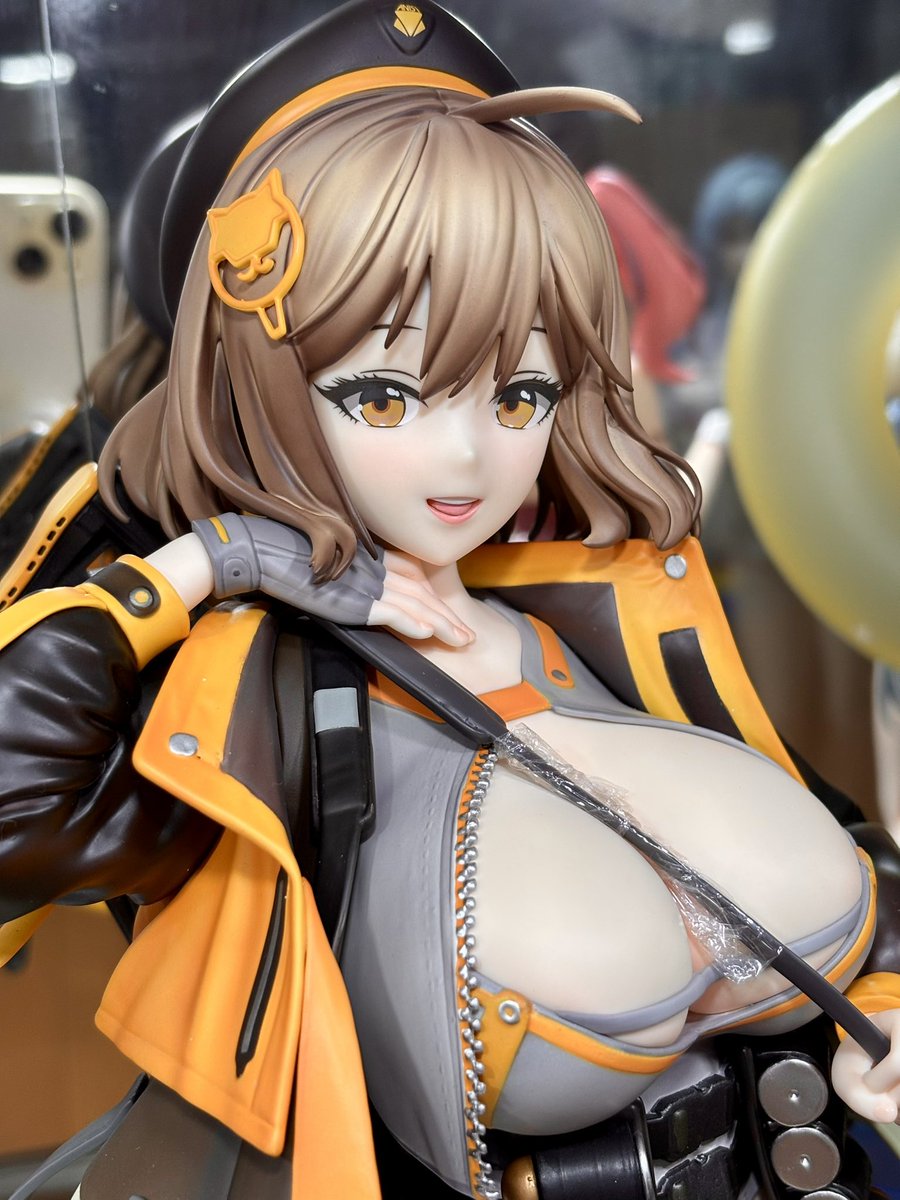 よよタン tweet media