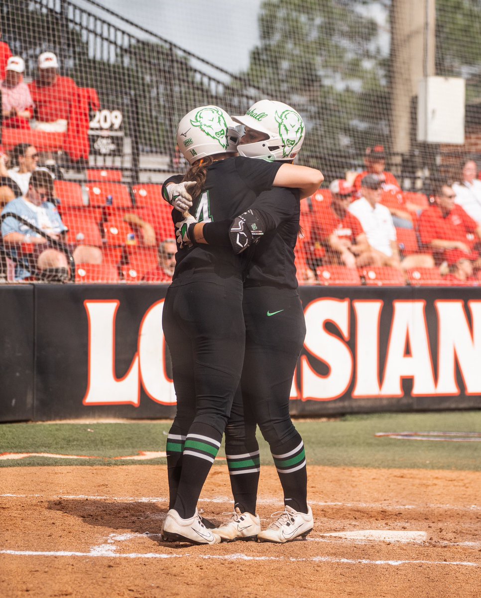 Marshall Softball tweet media