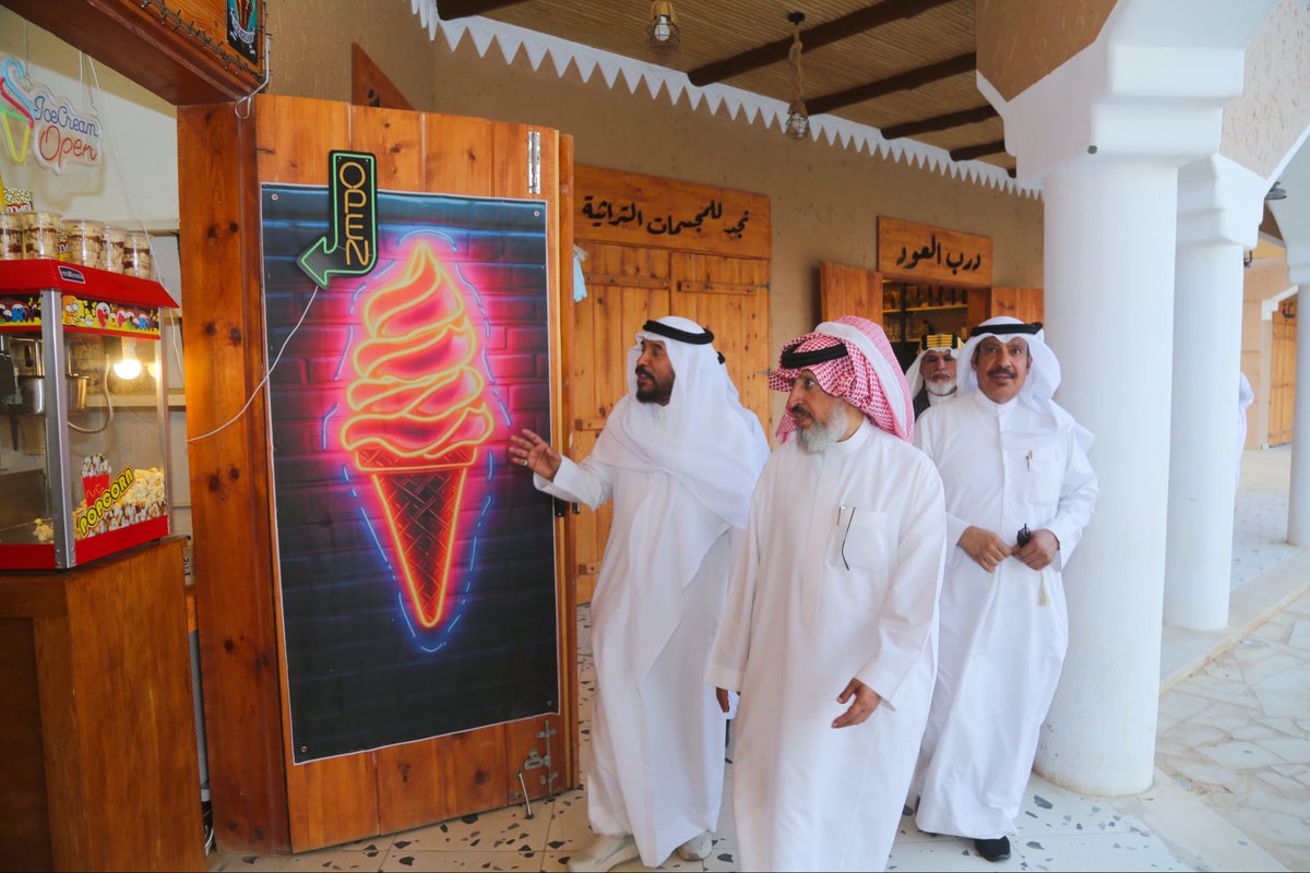 fsumiah's tweet photo. تفاصيل زيارة الوفد الإعلامي برئاسة الدكتور تركي العيار الي محافظة ((حوطة بني تميم))وكوكبه رائعة من القامات الإعلامية وكان في استقبالهم 
 المستشار الإعلامي لمجموعة الغد الاعلامية الأستاذ فهد السميح وكيل الرئيس لمجلس الإدارة للمنطقة الوسطى. https://t.co/DPvSBcopIg