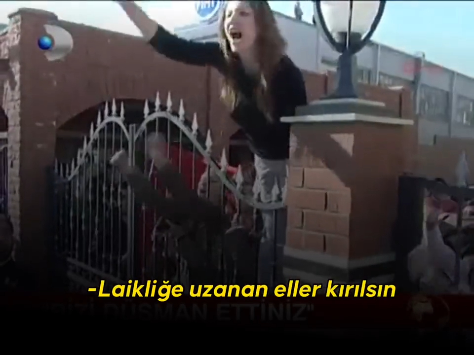 hobo with a shotgun tweet media