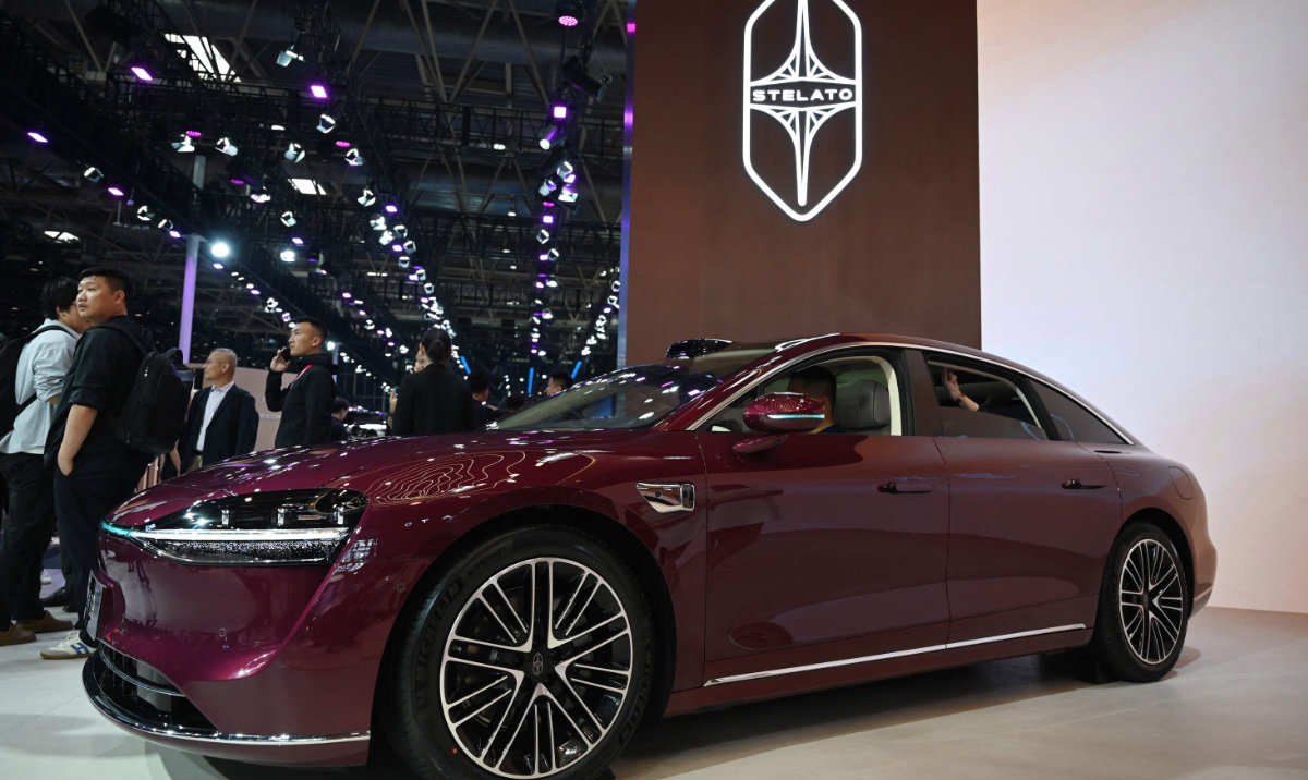 ArabNewsBiz's tweet image. At #Beijing auto show, #Chinese carmakers flaunt new technologies as global competition heats up arab.news/re6fk