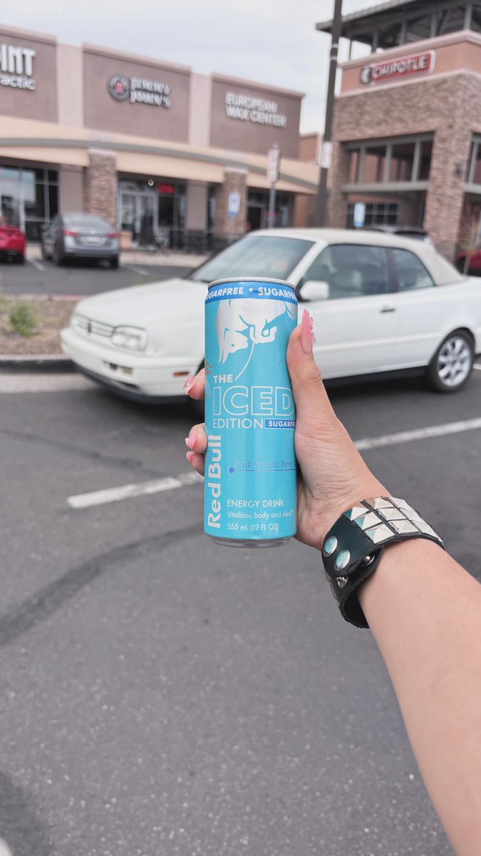 lucy•.* tweet media