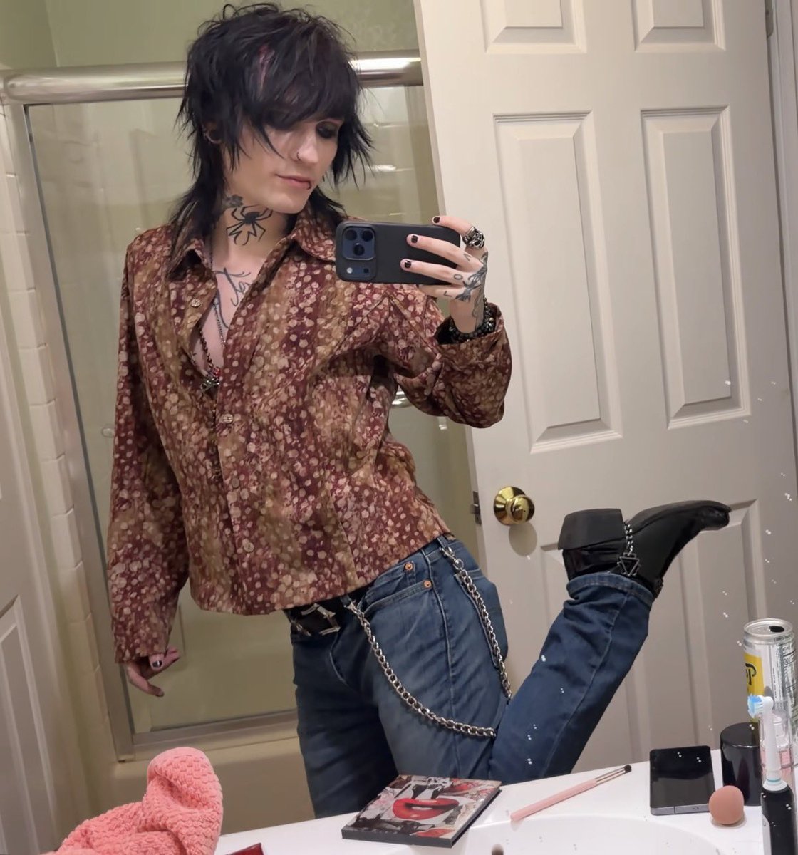 guilbert tweet media