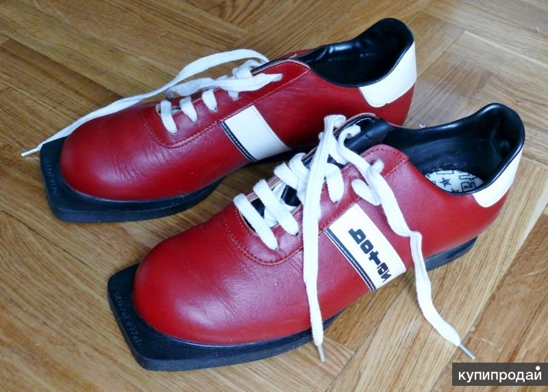 st_d3vil's tweet photo. @OrwellNGoode Looks like the ski shoes. https://t.co/A4d4PxNcFU