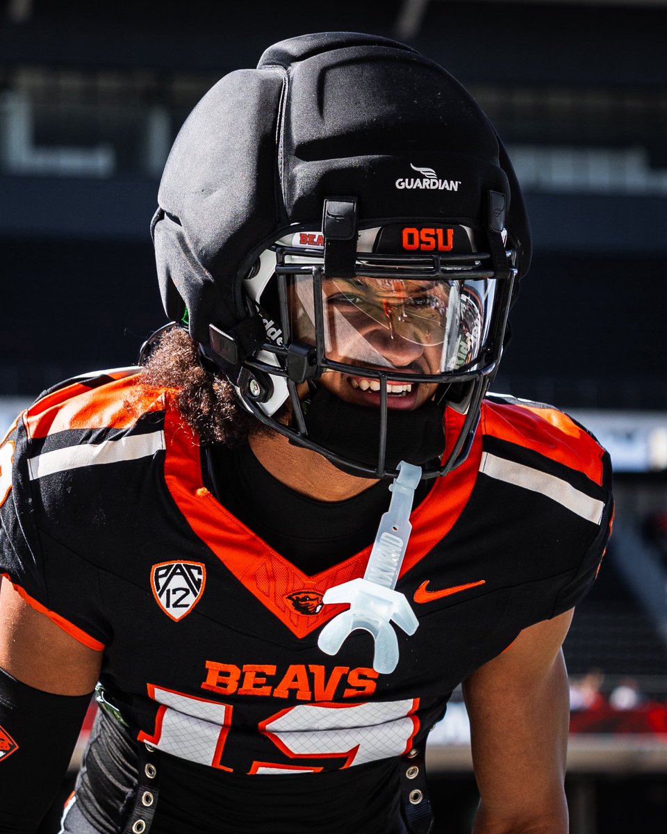 BeaverFootball's tweet photo. Spring game scenes 📸 https://t.co/XiqdBIzKLq