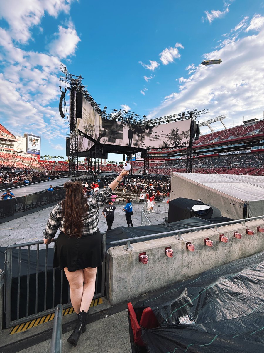 TAMPA IM IN YOU LETS GOOOOOOO CMON WING!!!!