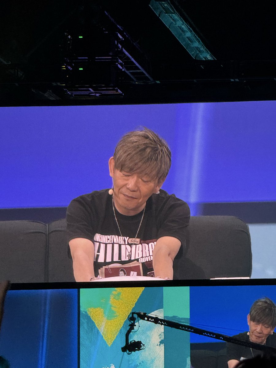 cvtniss's tweet photo. A story in many parts LMAOOOO. HE’S GONNA TALK TO THE TEAM ABOUT BUTT SLIDERS AGAIN WAHAHAH!!’ NO ONE CAN EVER TELL ME YOSHI P DOESN’T CARE ABOUT US!!!!! 🤣🤣😭😭😭 #ffxiv #ffxivfanfest https://t.co/ni68BzO4Me