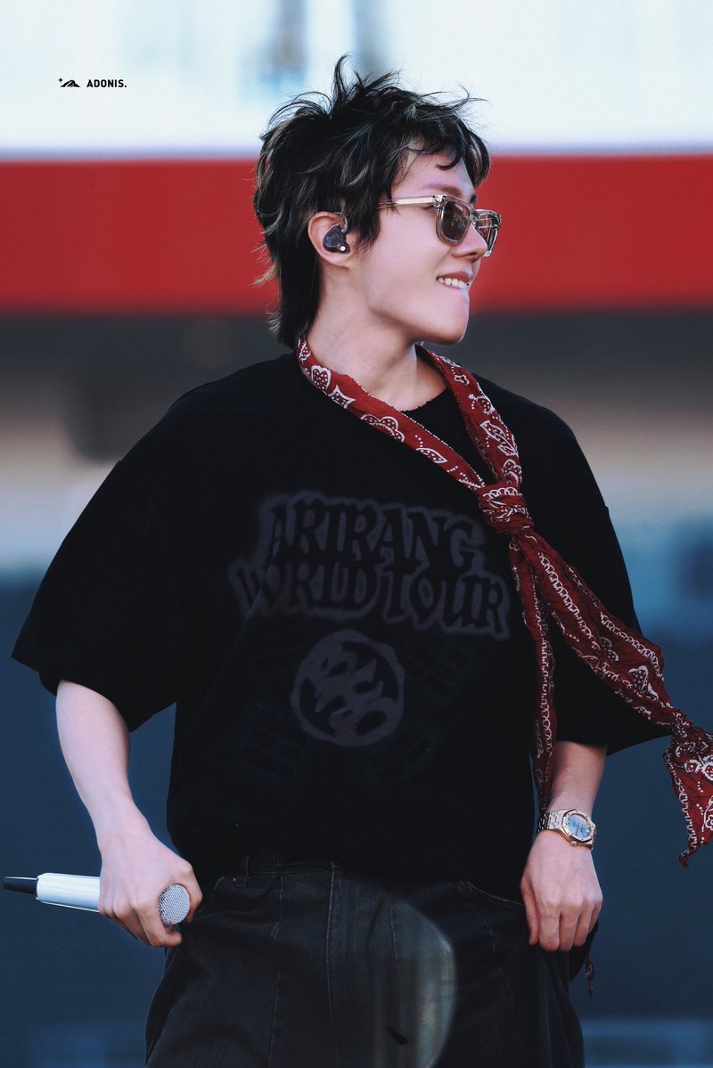 j-hope + angin Amerika dan cuaca Tampa yang cerah ☀️❤️‍🔥

STAGEMASTER J-HOPE IN TAMPA
#jhope #BTS_WORLDTOUR_ARIRANG
#BTS_ARIRANG_WORLDTOUR_TAMPA