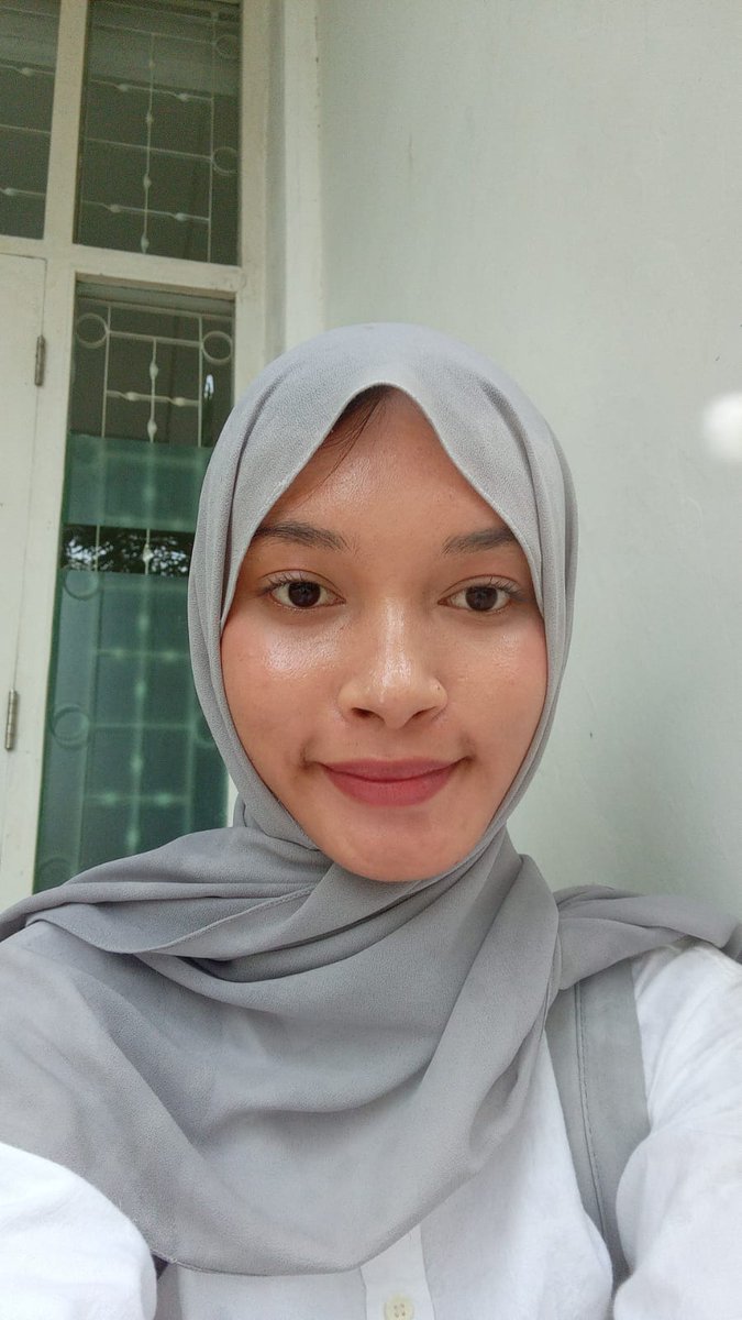 Scoopyie's tweet photo. micellar water 200k... https://t.co/xPbfiFdWo6