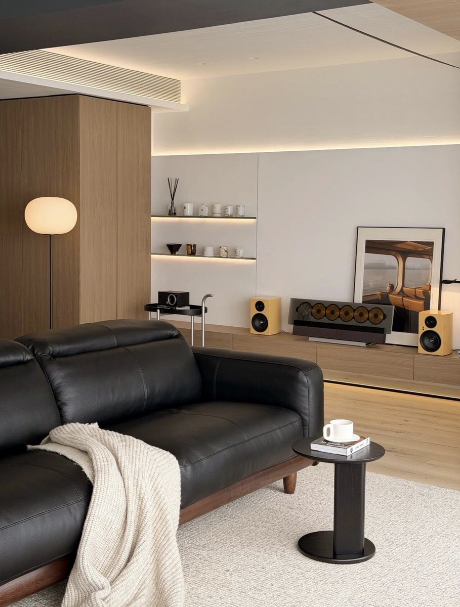 GVAwoodUSA's tweet image. Solid wood furniture brings balance, warmth, and quiet refinement into everyday living. Natural depth, clean lines, and lasting durability create calm, timeless spaces. #homedecor #interiordesign #furniture

Available on Amazon