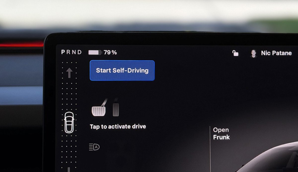 TeslaTracker tweet media