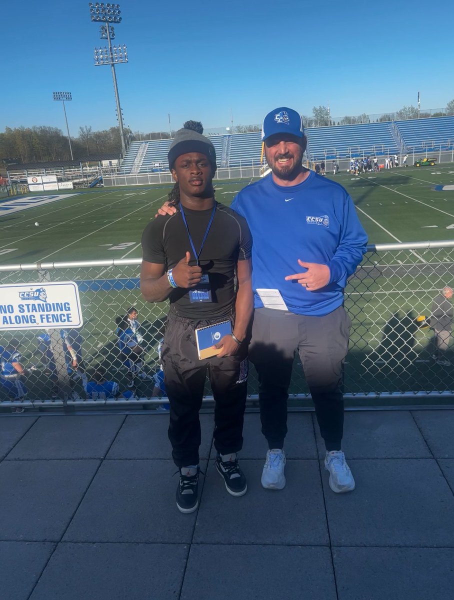KnightKabir's tweet photo. Had an amazing time at @CCSUfootball ! I appreciate the experience go Blue Devils ! https://t.co/8iT52xcyDy