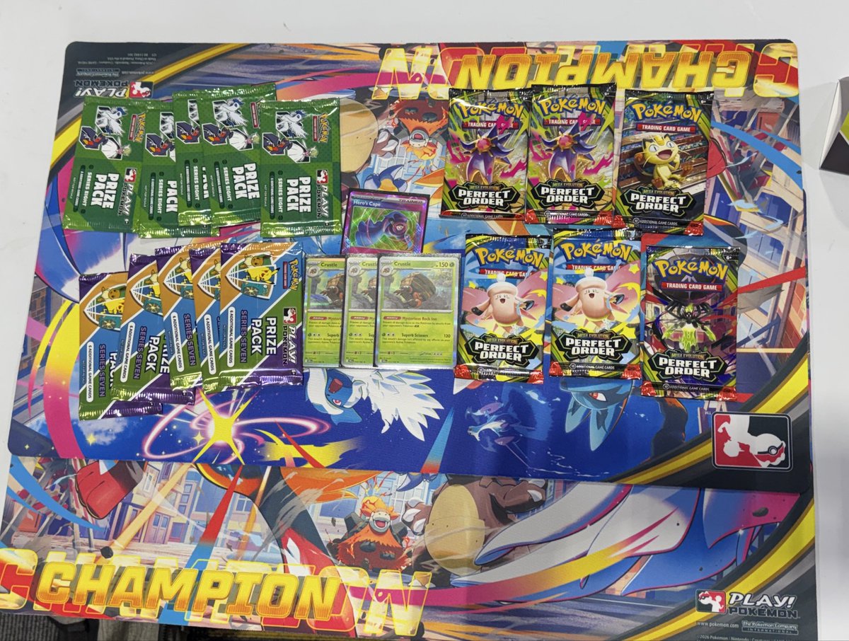 PaperPlayerCast's tweet photo. Pult is bad
I eat glue
Crustle is the hero of the format dude. #pokemontcg https://t.co/Yfos0Y29eE