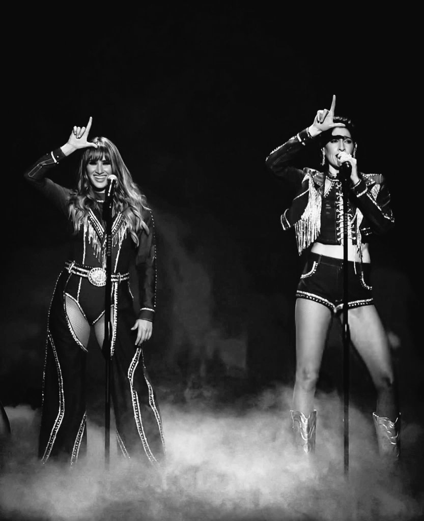 Hoy hace un año recibieron un reconocimiento más que merecido porque si hay dos mujeres "inquebrantables" son ustedes ♀️♀️ #BBMujeresLatinas #PremioInquebrantable <a href="/haashoficial/">Ha*Ash</a>