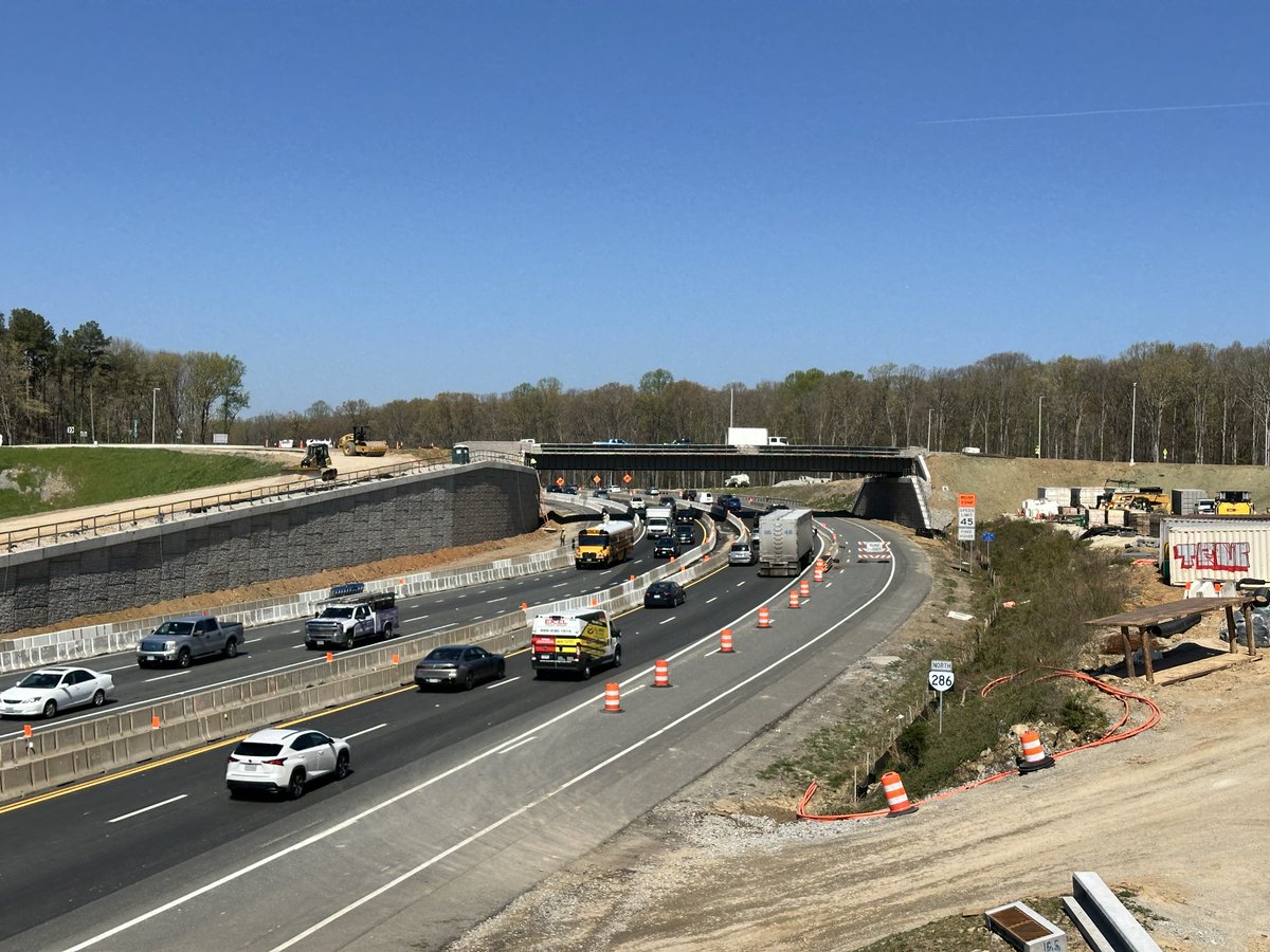 VaDOTNOVA's tweet photo. #NWZAW may be over, but crews continue to work across NOVA. Pls slow down, avoid distractions, and focus on the road in our #WorkZones.
Project shown: Popes Head Interchange. Now 75% complete w/bridges & roundabouts expected to be opened in May.
More: https://t.co/RESTRDsjUo https://t.co/qY2Gj921TI