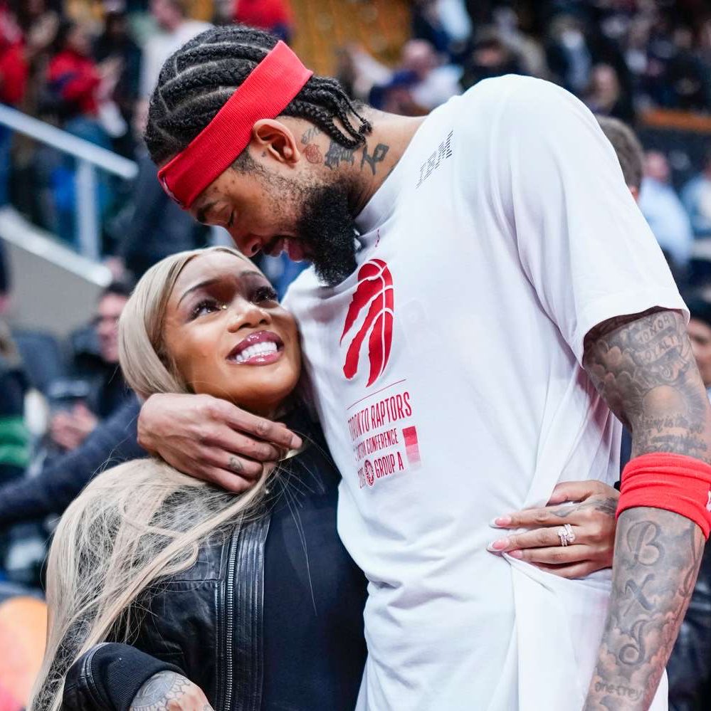 LegionHoops's tweet photo. Brandon Ingram on having a 1pm game: 

“Gonna go to bed extra early today. My girl’s around so she’ll get on my nerves to where I just wanna go to sleep anyways.” 💀(@william_lou) https://t.co/obkCDbShHU