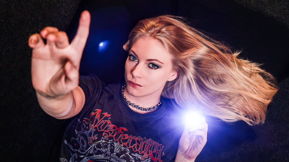 Shiver 🖤 tweet media