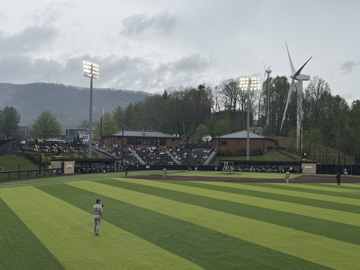 Carolina_Clash's tweet photo. The App Bus in right field is a certified ELECTRIC FACTORY! One of the most unique spots we have found all year! @AppBaseball https://t.co/Ipe8w6cXcQ